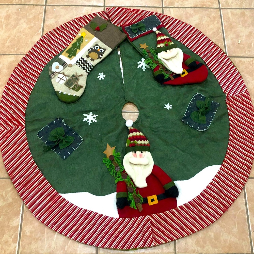 Christmas Tree Skirt & two coordinating stockings